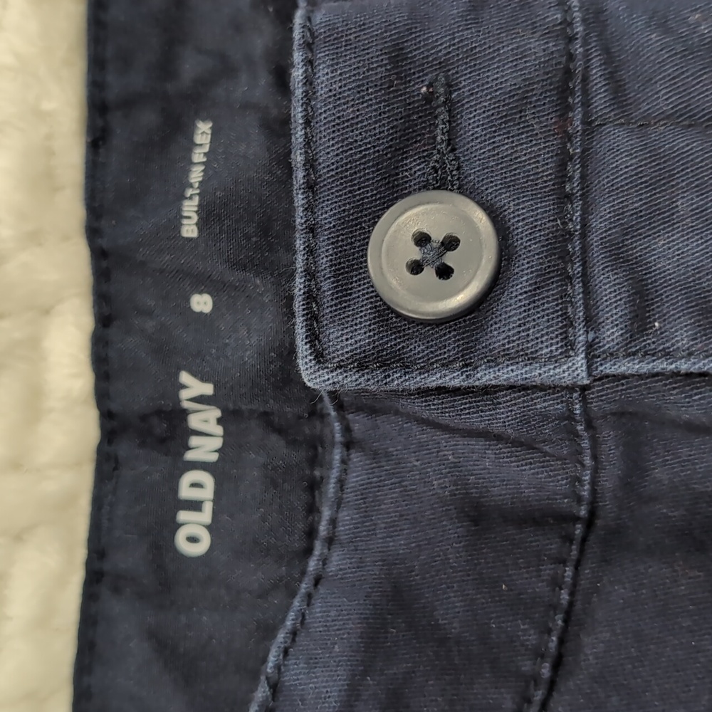 Shorts - Picture 2 of 3